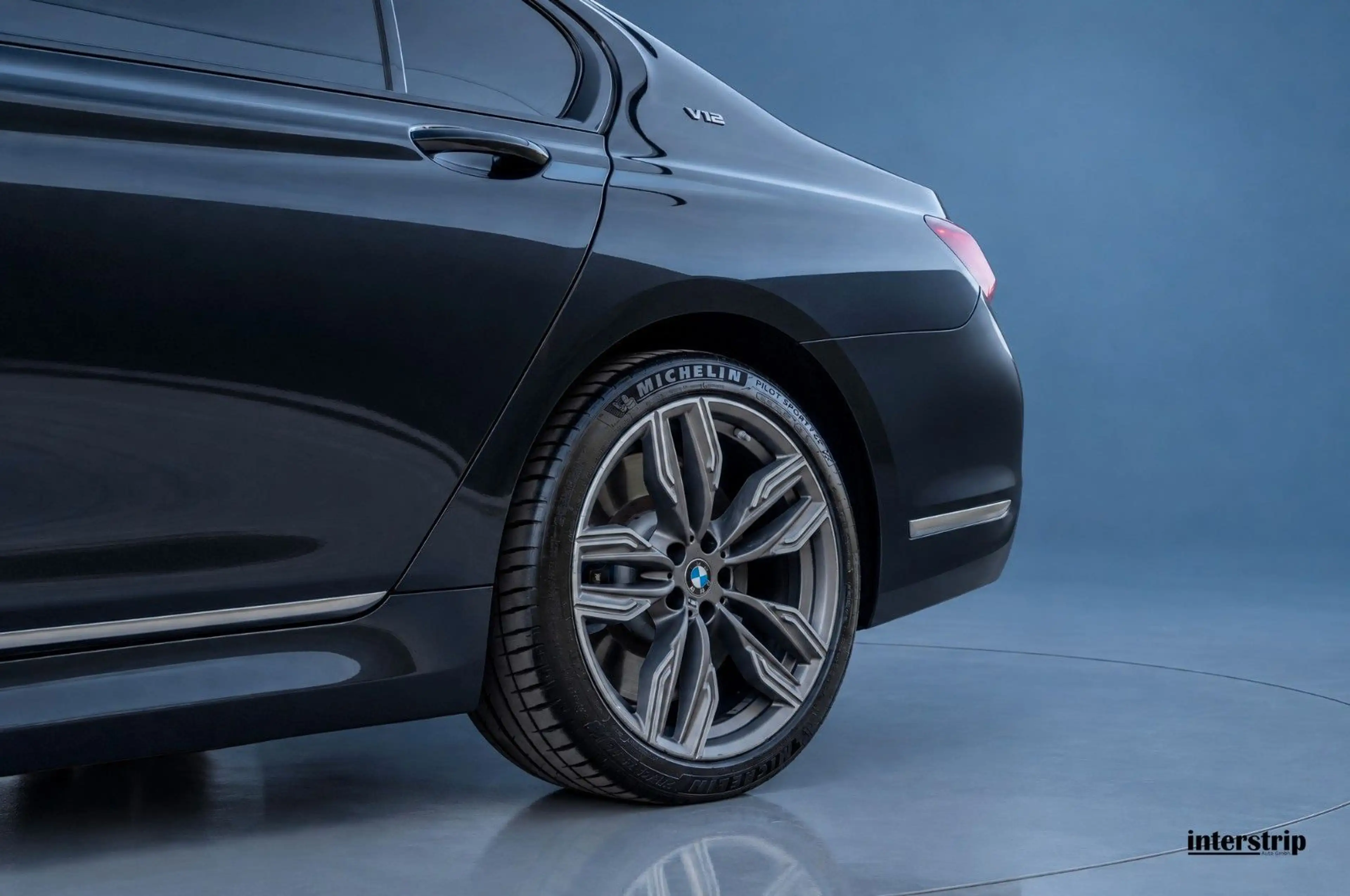 BMW 760 Li.EXDRIVE.TV.LASER.FOND.MASSAGE.B&W.VOLL — photo 11