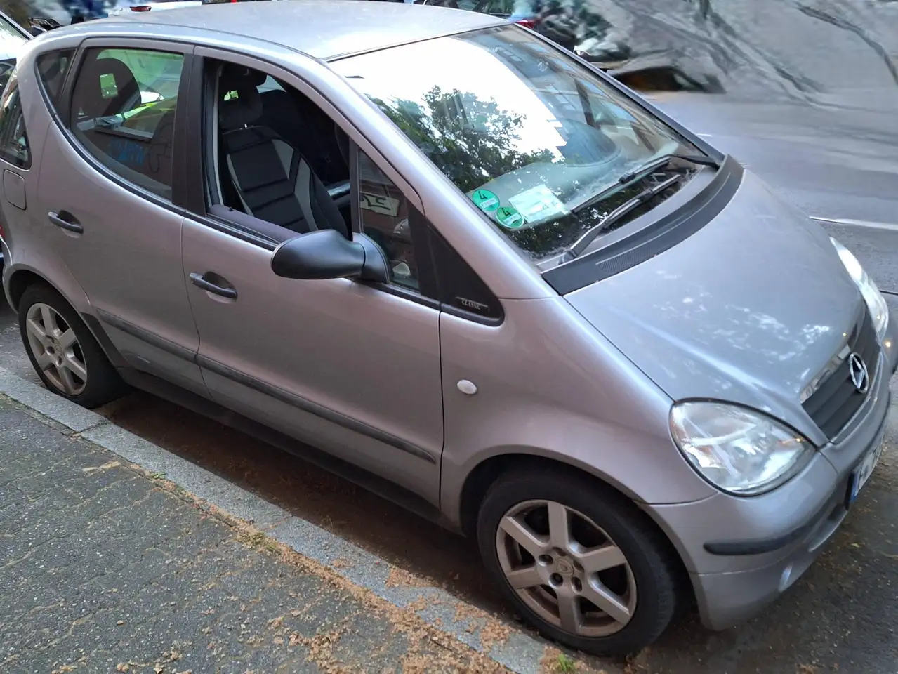Mercedes-Benz A 140 wenige Kilometer, foto 1