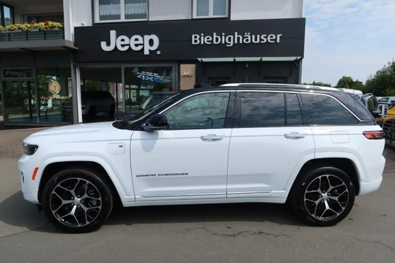 Jeep Grand Cherokee Summit Reserve Plug-In-Hybrid 4xe - 1