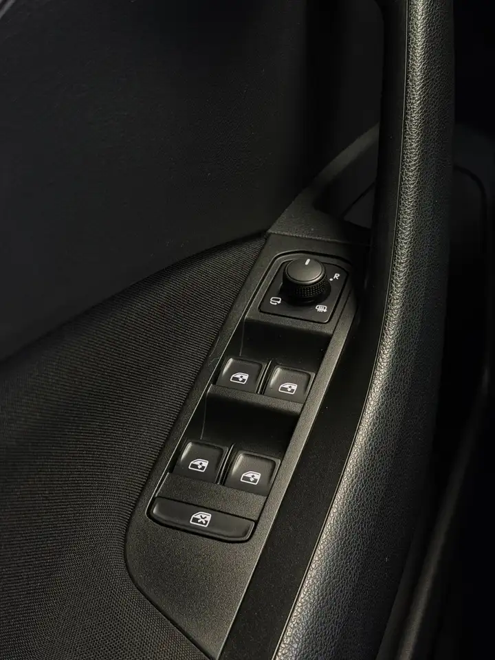 Skoda Kamiq 1.5 TSI Monte Carlo Pano CarPlay Camera, миниатюра 20