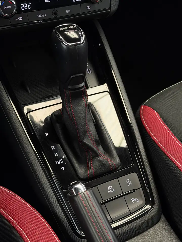 Skoda Kamiq 1.5 TSI Monte Carlo Pano CarPlay Camera, миниатюра 26