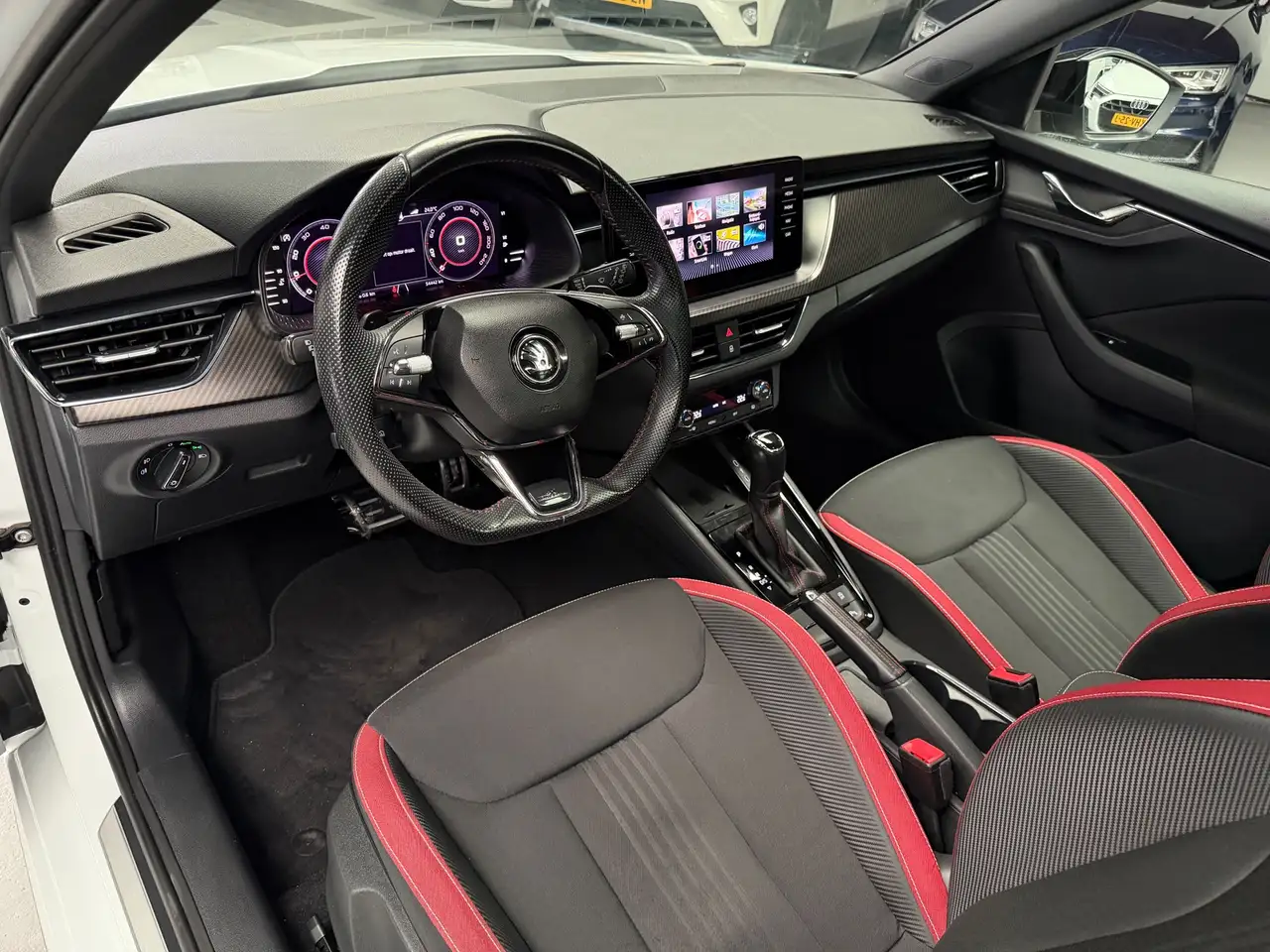 Skoda Kamiq 1.5 TSI Monte Carlo Pano CarPlay Camera, миниатюра 3