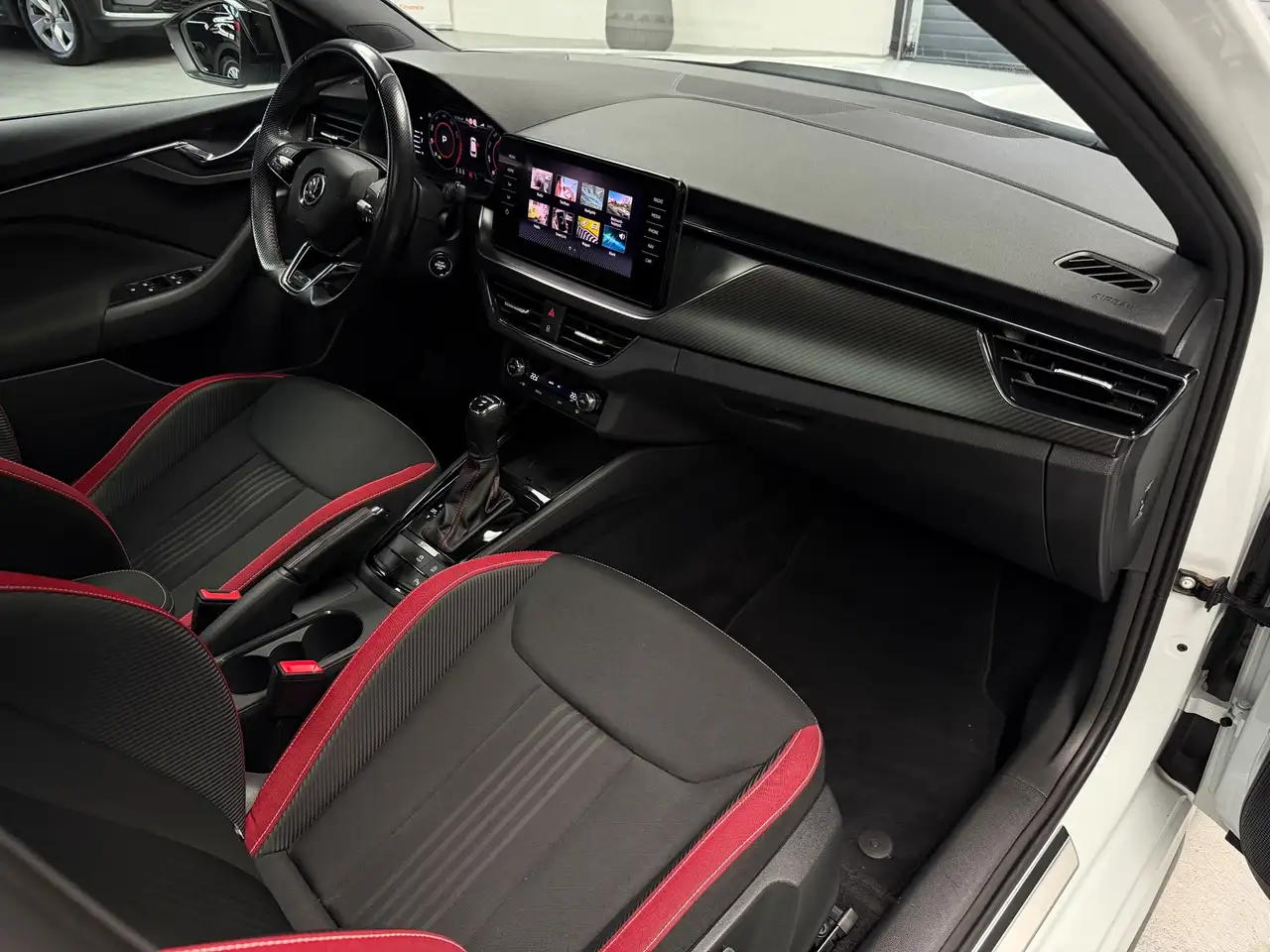 Skoda Kamiq 1.5 TSI Monte Carlo Pano CarPlay Camera, миниатюра 29