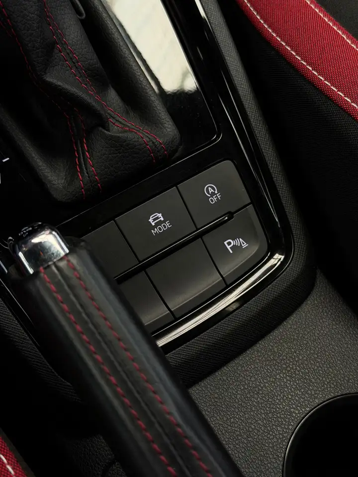 Skoda Kamiq 1.5 TSI Monte Carlo Pano CarPlay Camera, миниатюра 18