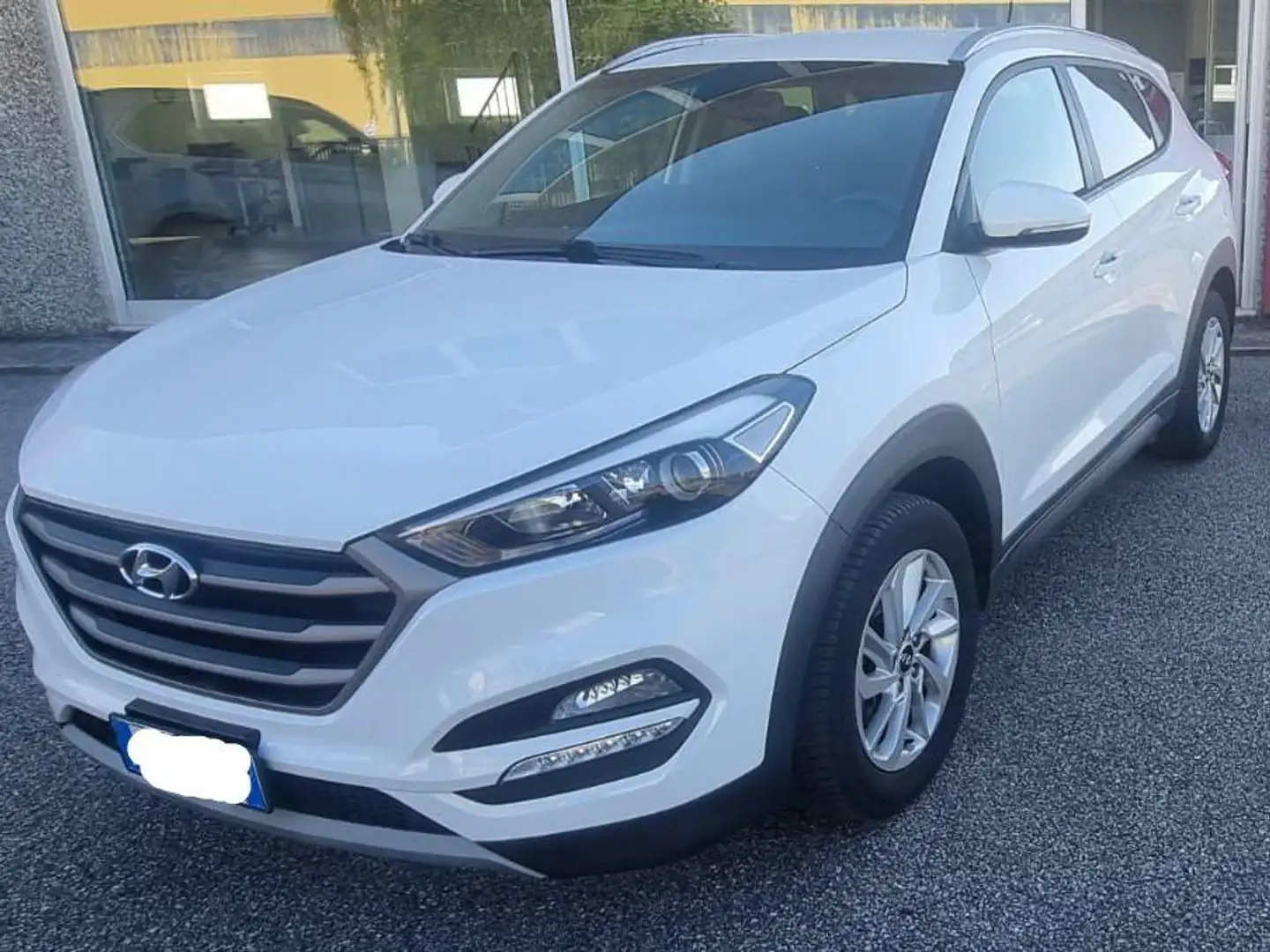 Hyundai TUCSON 1.7 crdi Comfort Plus Pack 2wd 115cv Blanc - 1