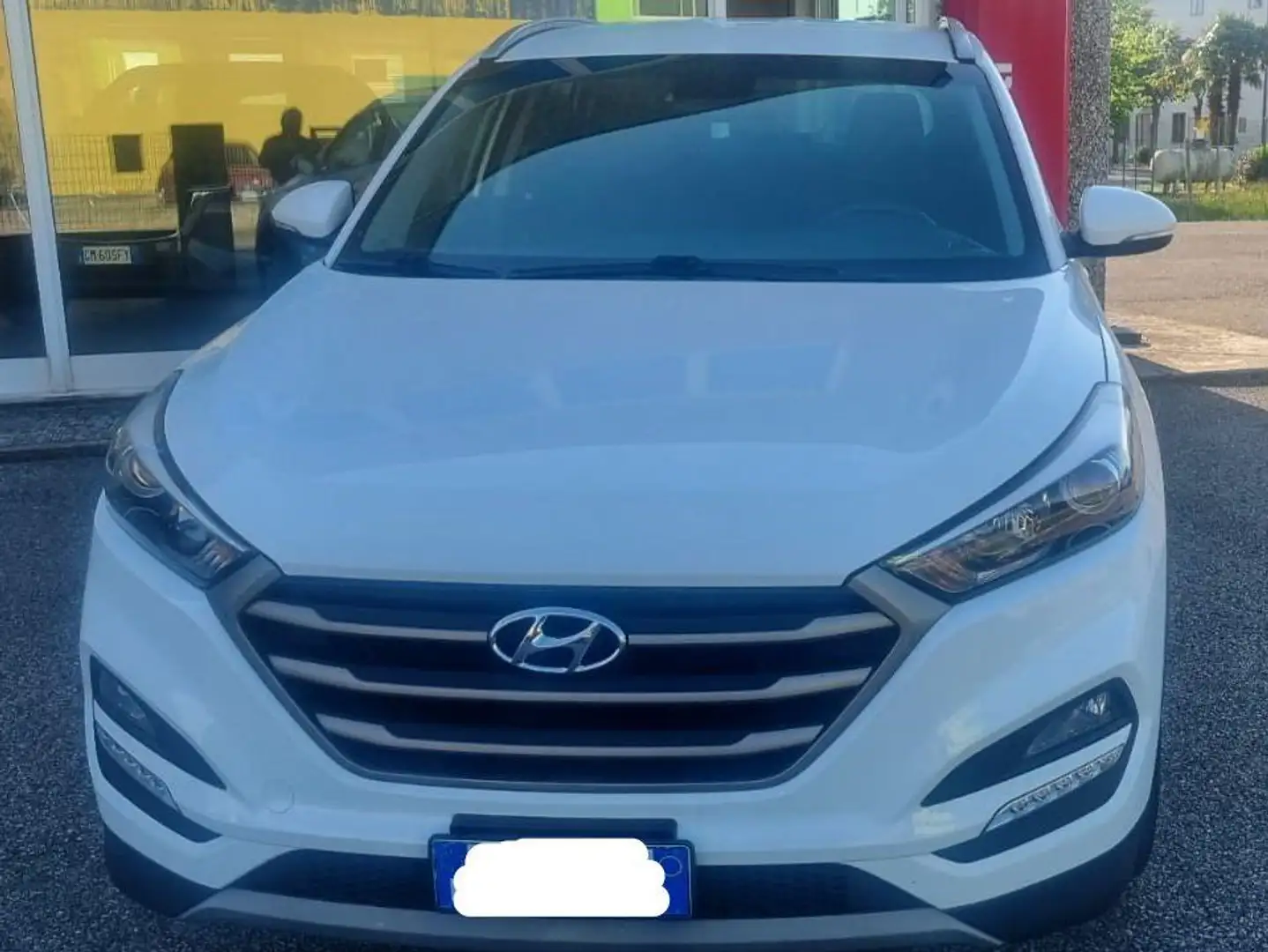 Hyundai TUCSON 1.7 crdi Comfort Plus Pack 2wd 115cv Blanc - 2