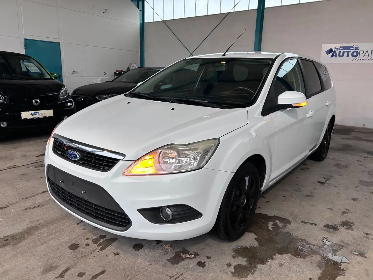 Ford Focus Turnier 1.6 TDCi Concept Bílá - 1