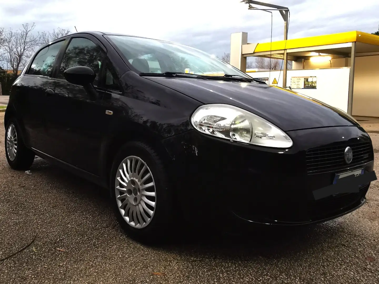 Fiat Punto 1.3 mjt NEOPATENTATI Negro - 1