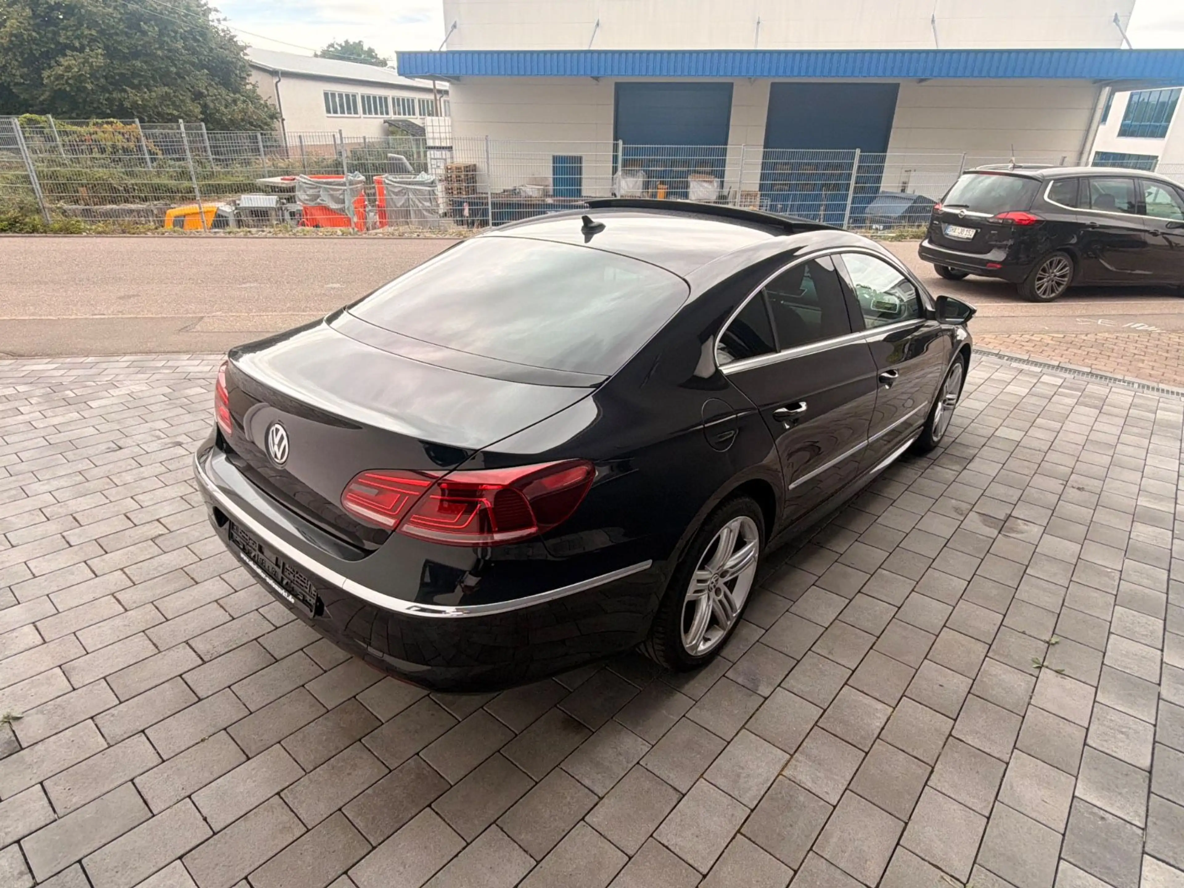 Volkswagen CC 2.0 TDI R-line Automatik BMT — photo 4