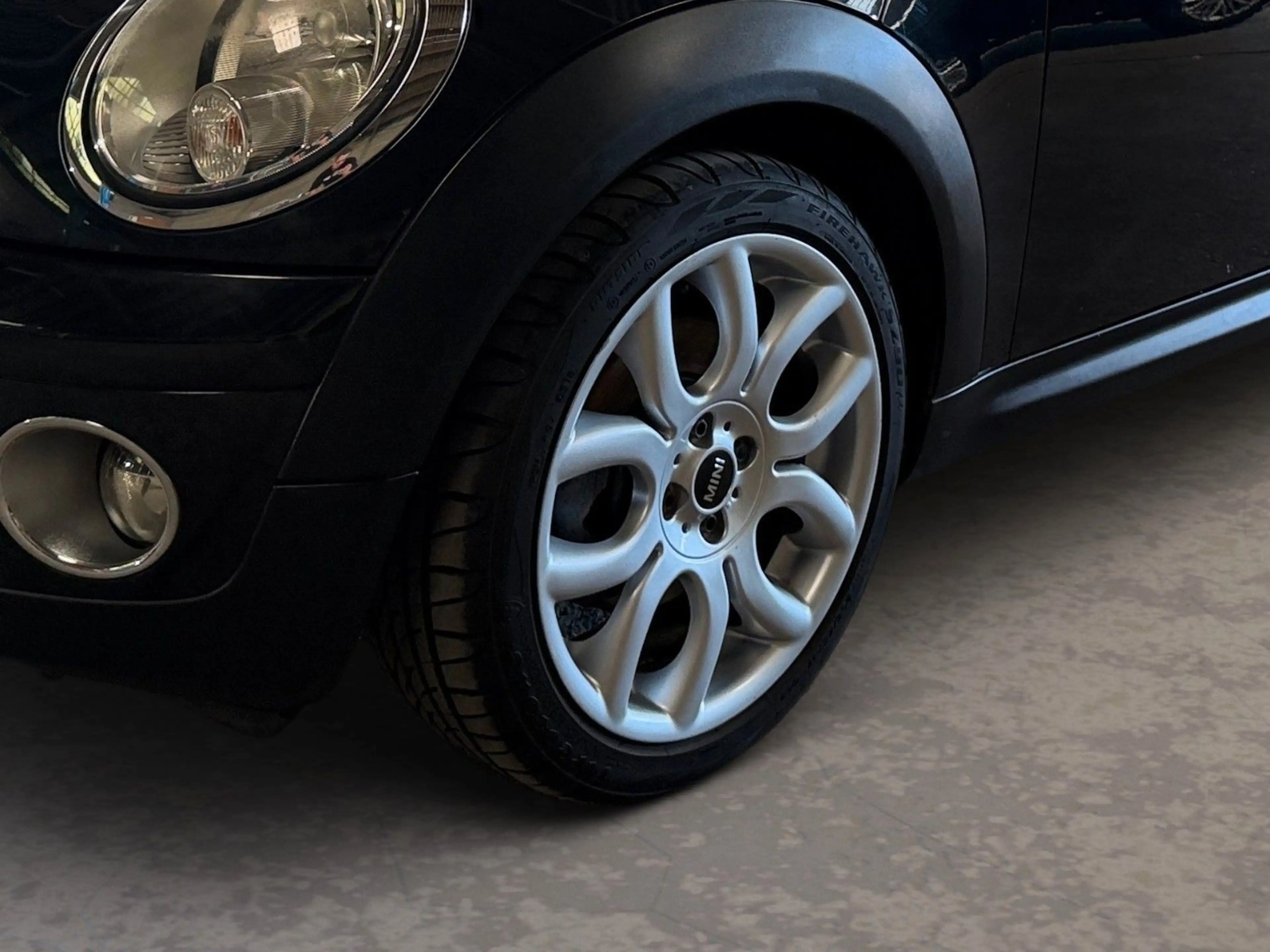 MINI One 95PS Pano PDC Sitzheizung TÜV Inspektion NEU — photo 9