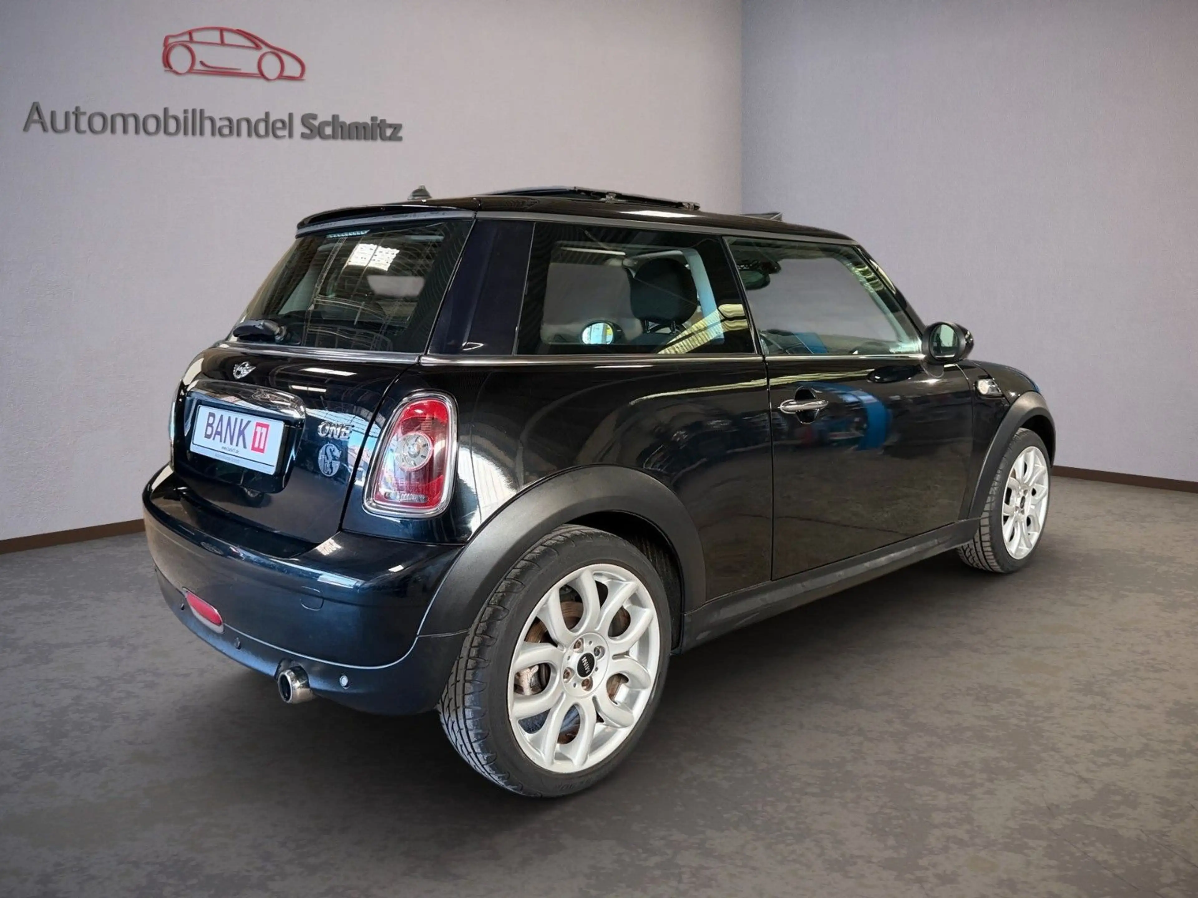 MINI One 95PS Pano PDC Sitzheizung TÜV Inspektion NEU — photo 5
