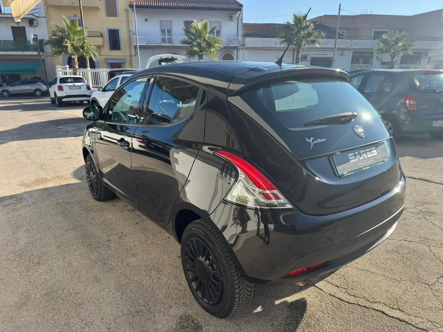 Lancia Ypsilon Ypsilon 2018 0.9 t.air ecochic metano 80cv my16 Schwarz - 2