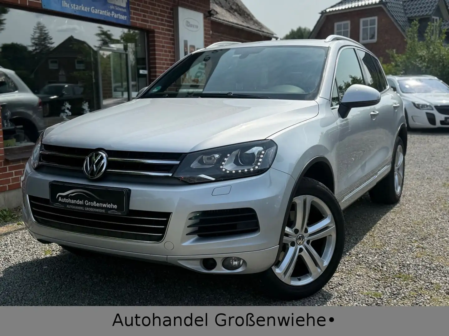 Volkswagen Touareg V6 TDI BMT*PANO*AHK*LED*ACC*STAND-HZ*4M* Silber - 2