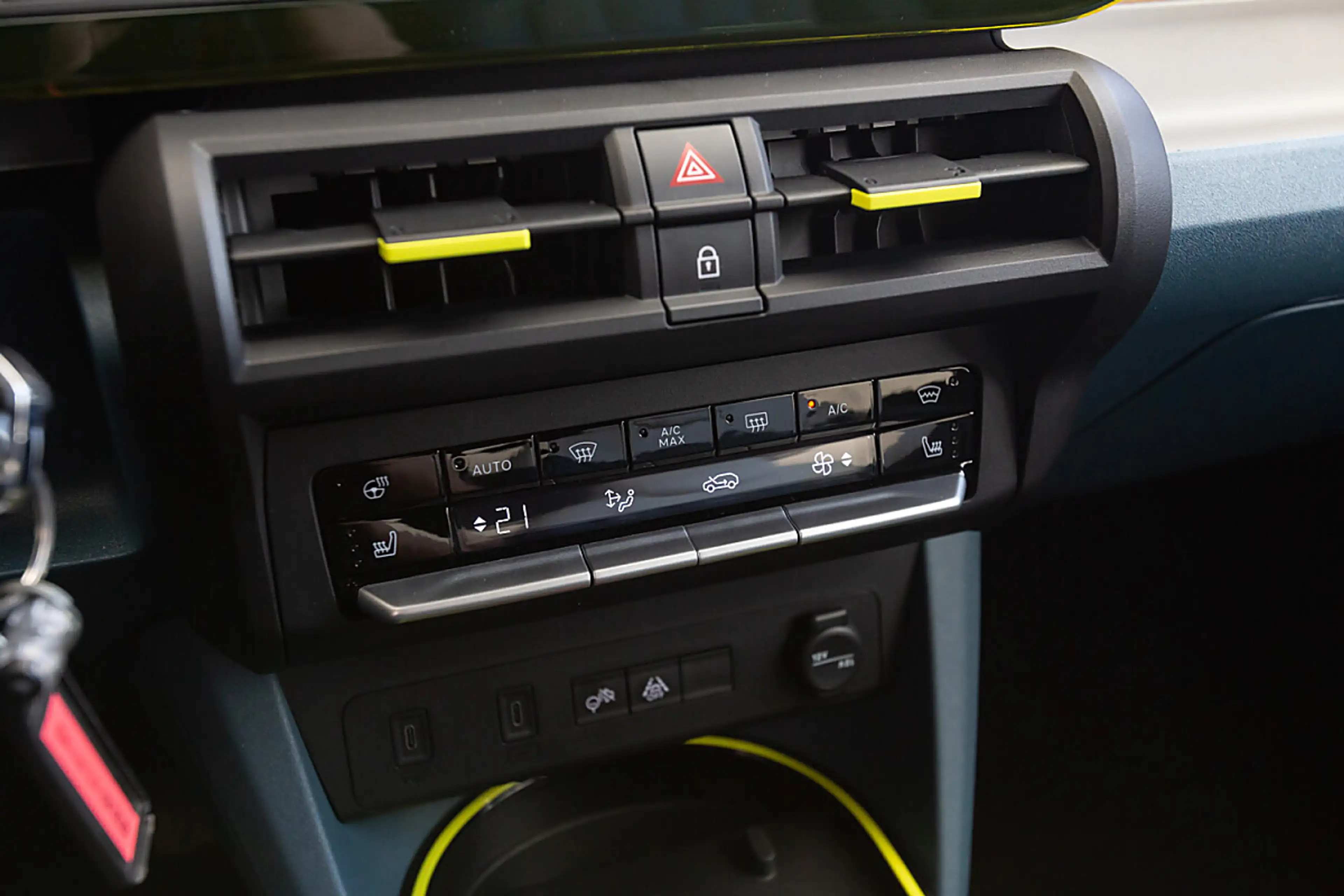 Fiat Grande Panda Elektro 44kWh La Prima — photo 9