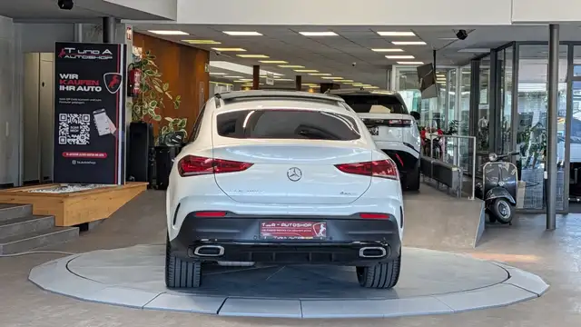 Mercedes-Benz GLE view 8