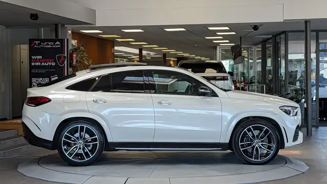 Mercedes-Benz GLE view 5