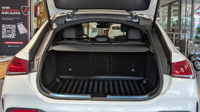 Mercedes-Benz GLE view 9