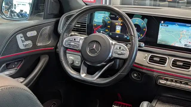 Mercedes-Benz GLE view 13