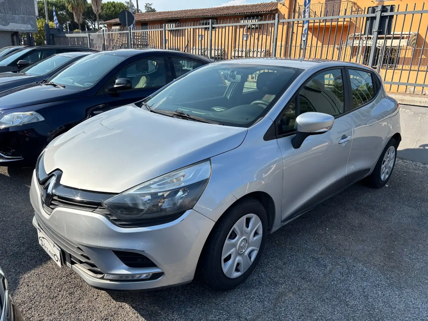 Renault Clio 1.2 75CV 5 porte Life Argento - 1