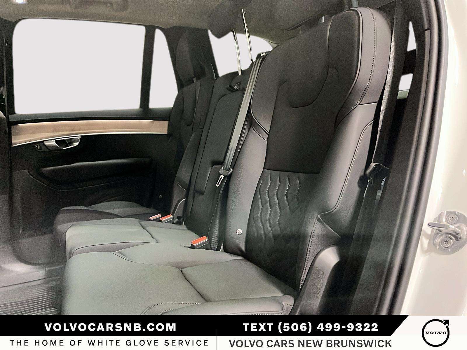 2026 Volvo XC90 B6 Plus Dark Theme thumb 9