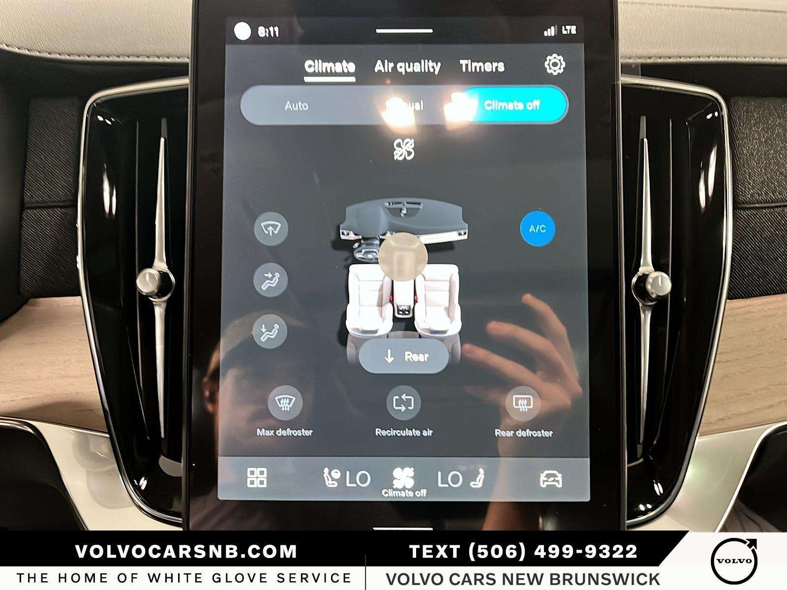 2026 Volvo XC90 B6 Plus Dark Theme thumb 12
