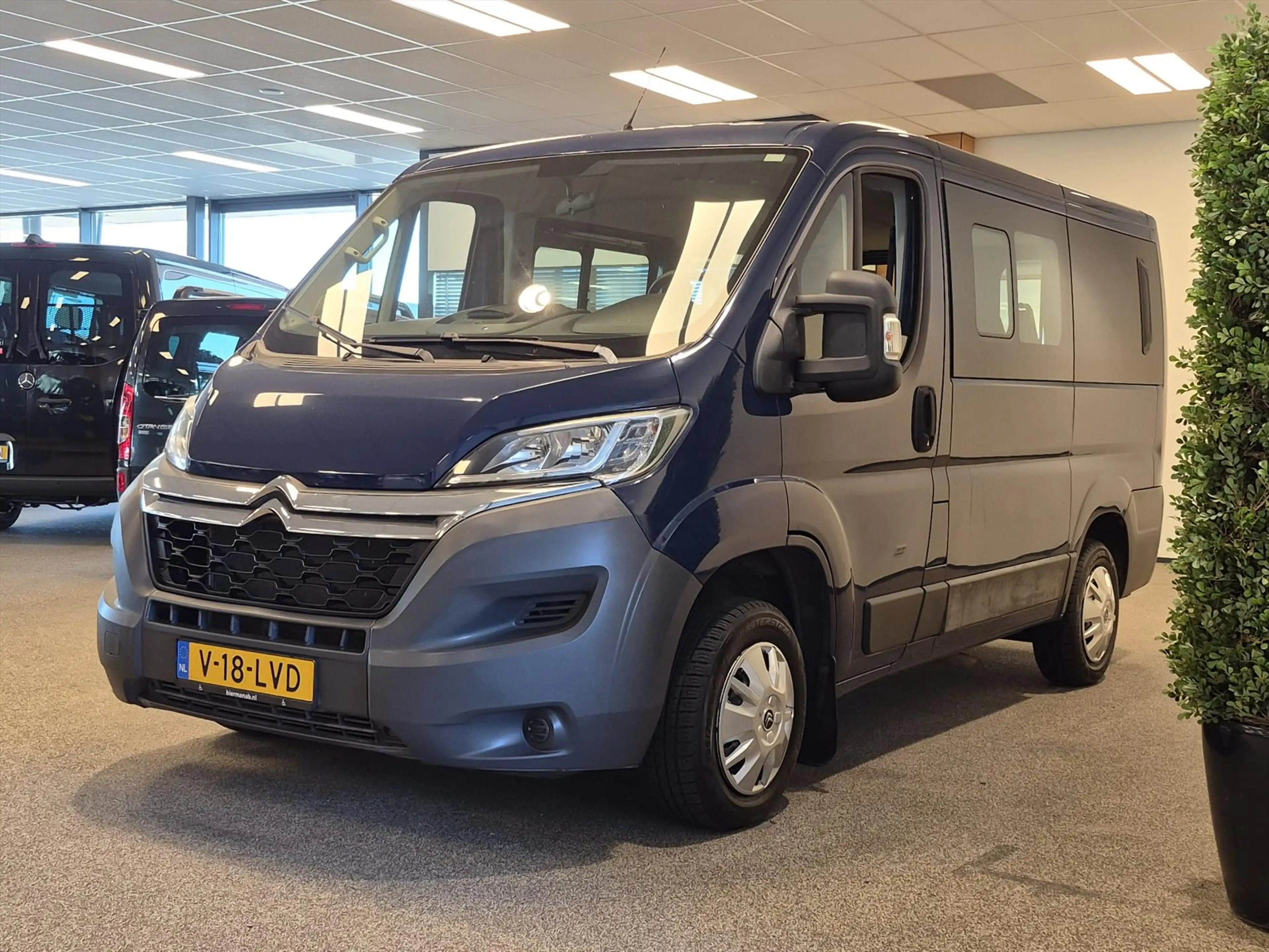 Citroen Jumper L1H1 Rolstoelbus - Rolstoel voorin — photo 15