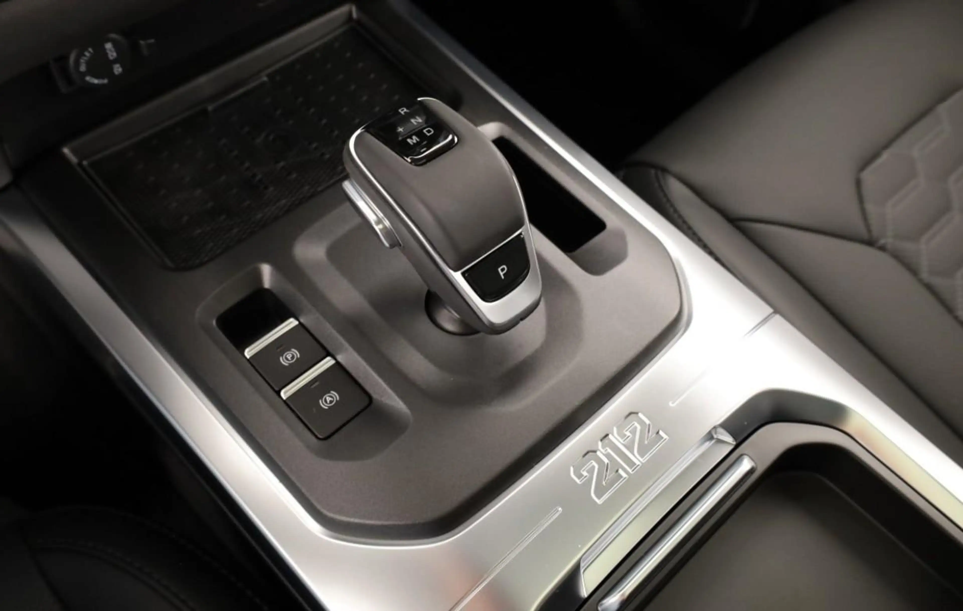 BAW 212 Pickup 2.3 TDI 4WD AT -VOLLAUSSTATTUNG- bis zu ... — photo 5