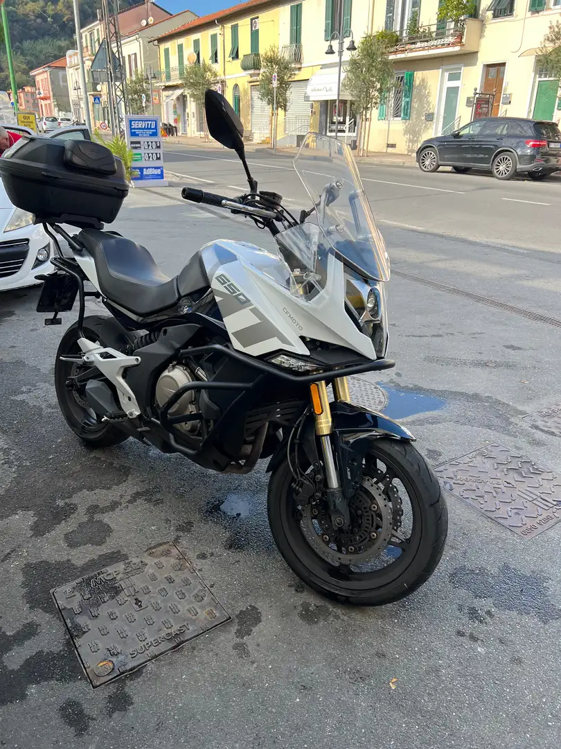 CFMOTO 650 MT 35W Fehér - 1