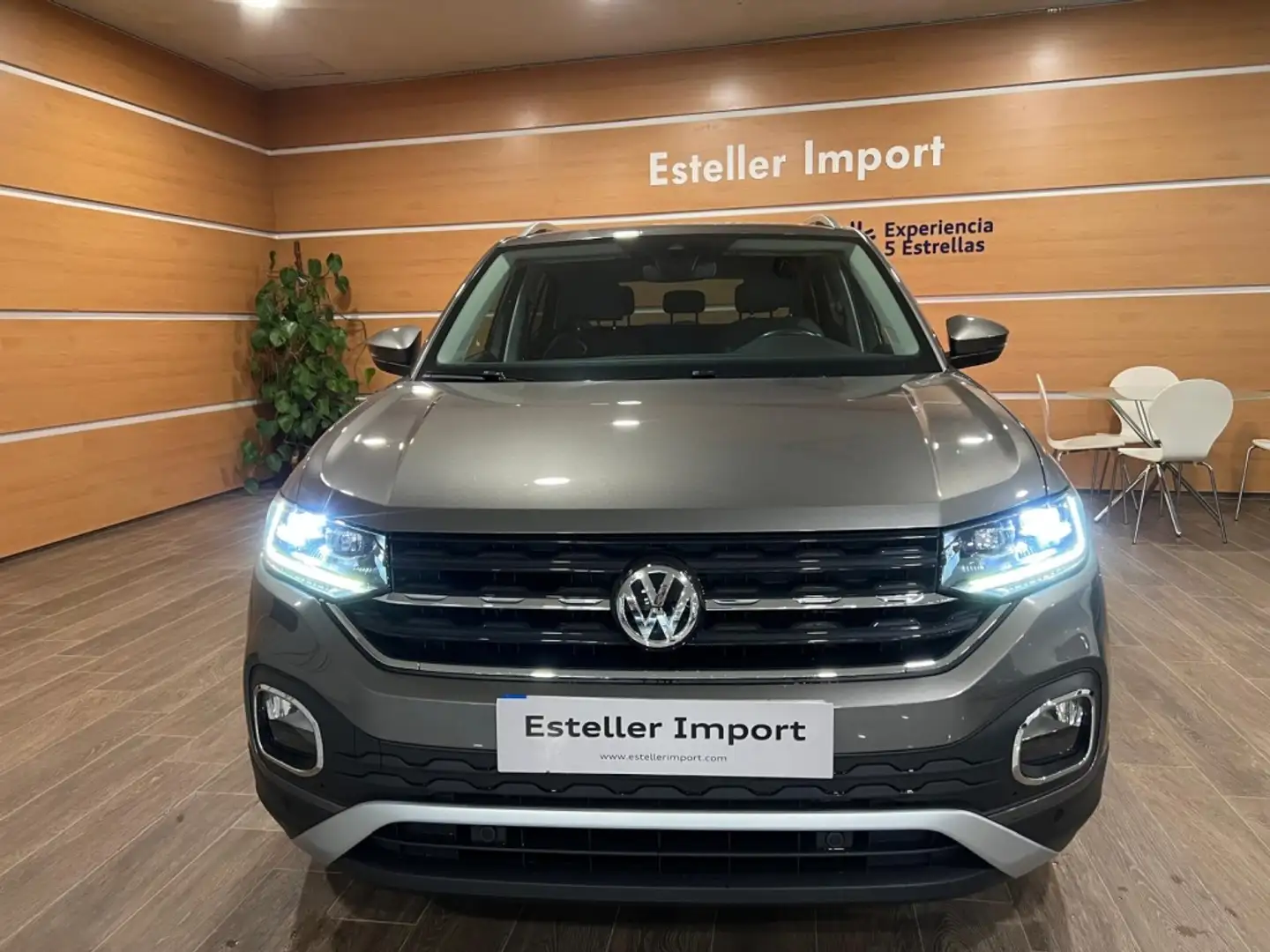 Volkswagen T-Cross 1.0 TSI Sport DSG7 85kW Grigio - 2