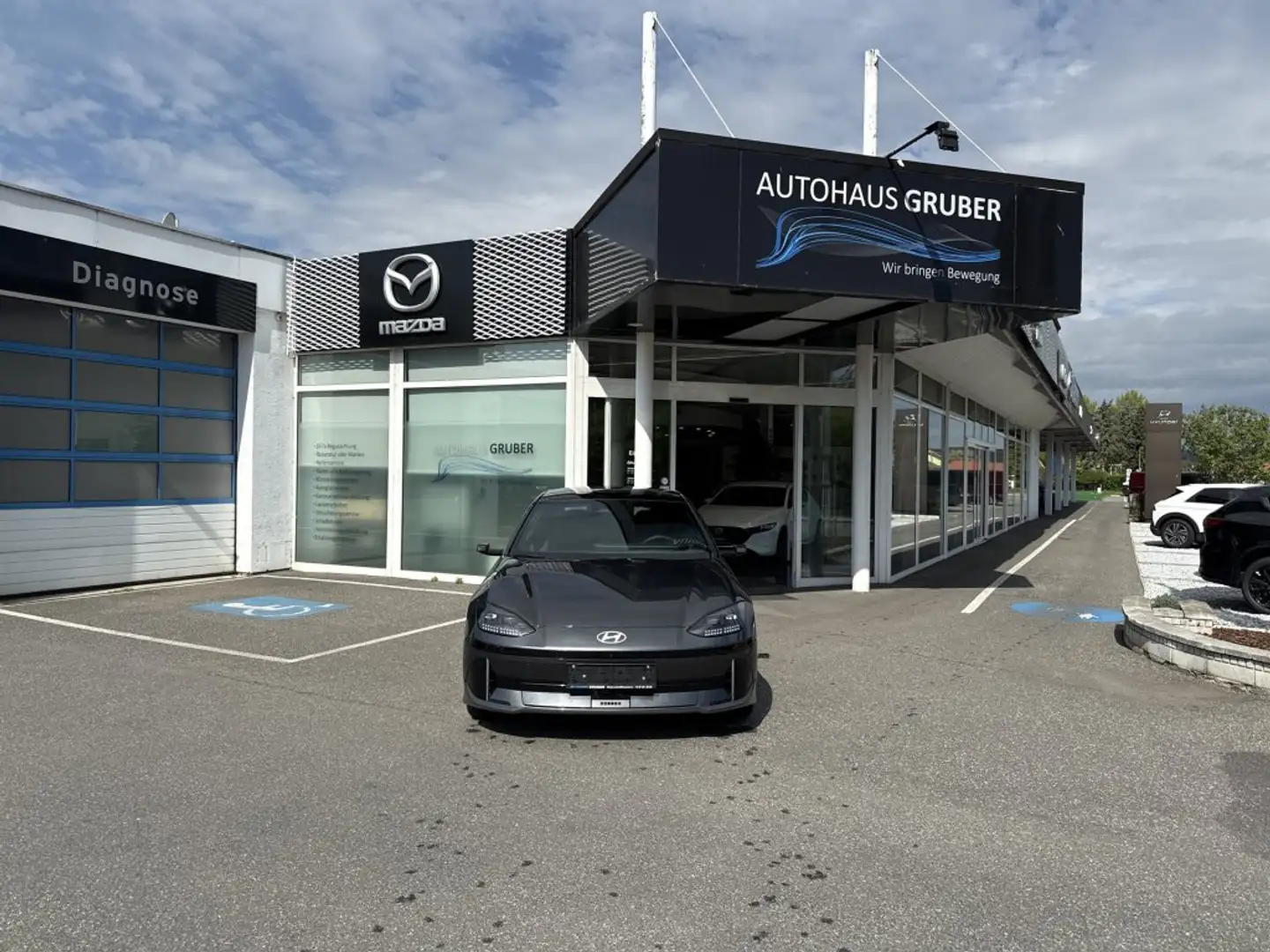 Hyundai IONIQ 6 TOP LINE Long Range 77,4 kWh 4WD i63t1-O2/3/4/5 Grau - 1