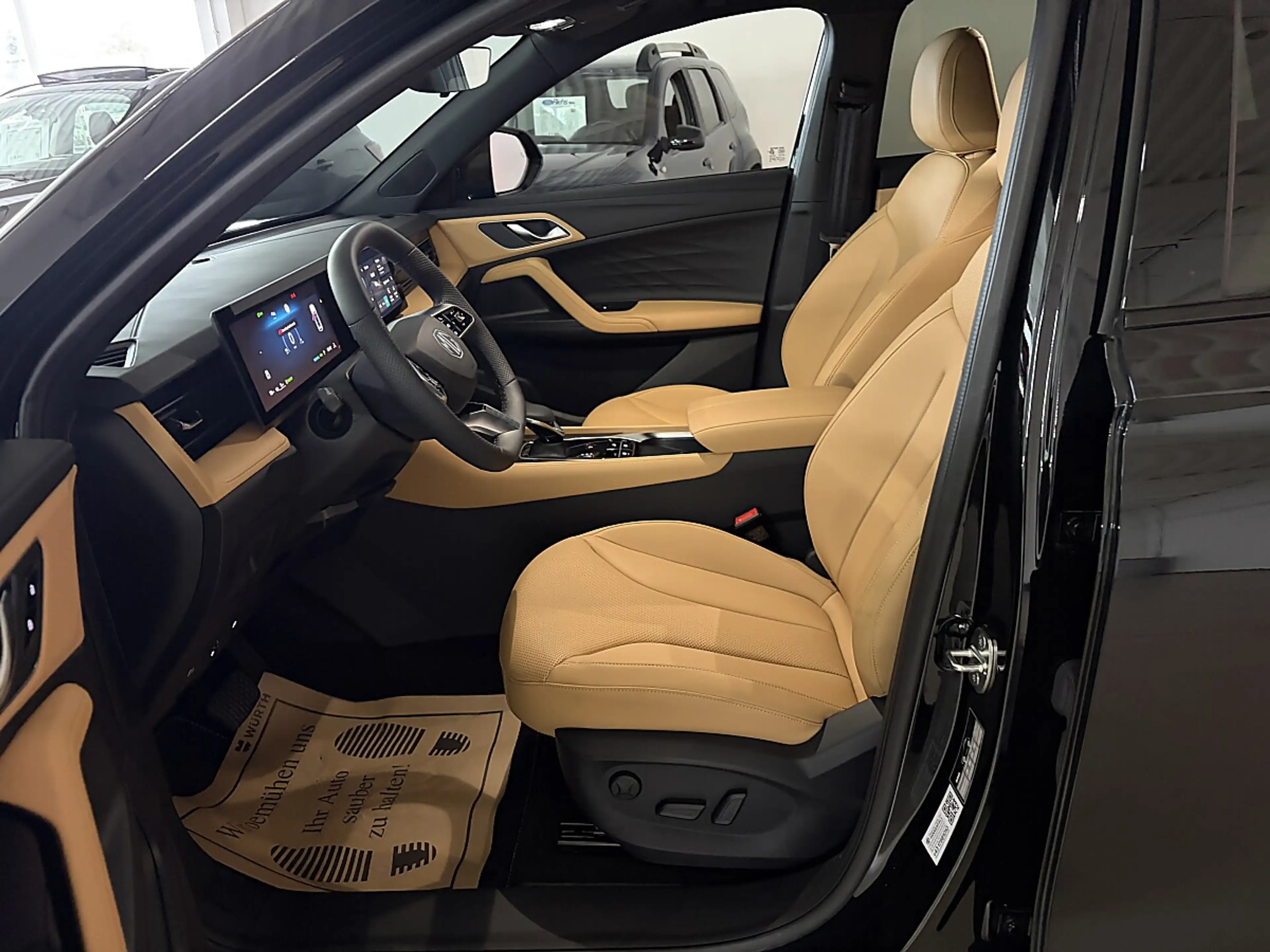 MG HS PHEV+ Luxury 21,4kWh Aut. *Winterkompletträder ... — photo 11
