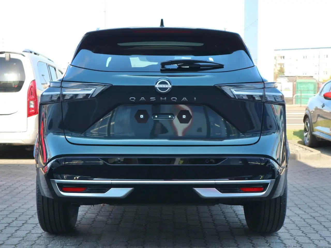 Nissan Qashqai 1.3DIG-T MHEV Tekna Pano+Bose+360°kamera 7