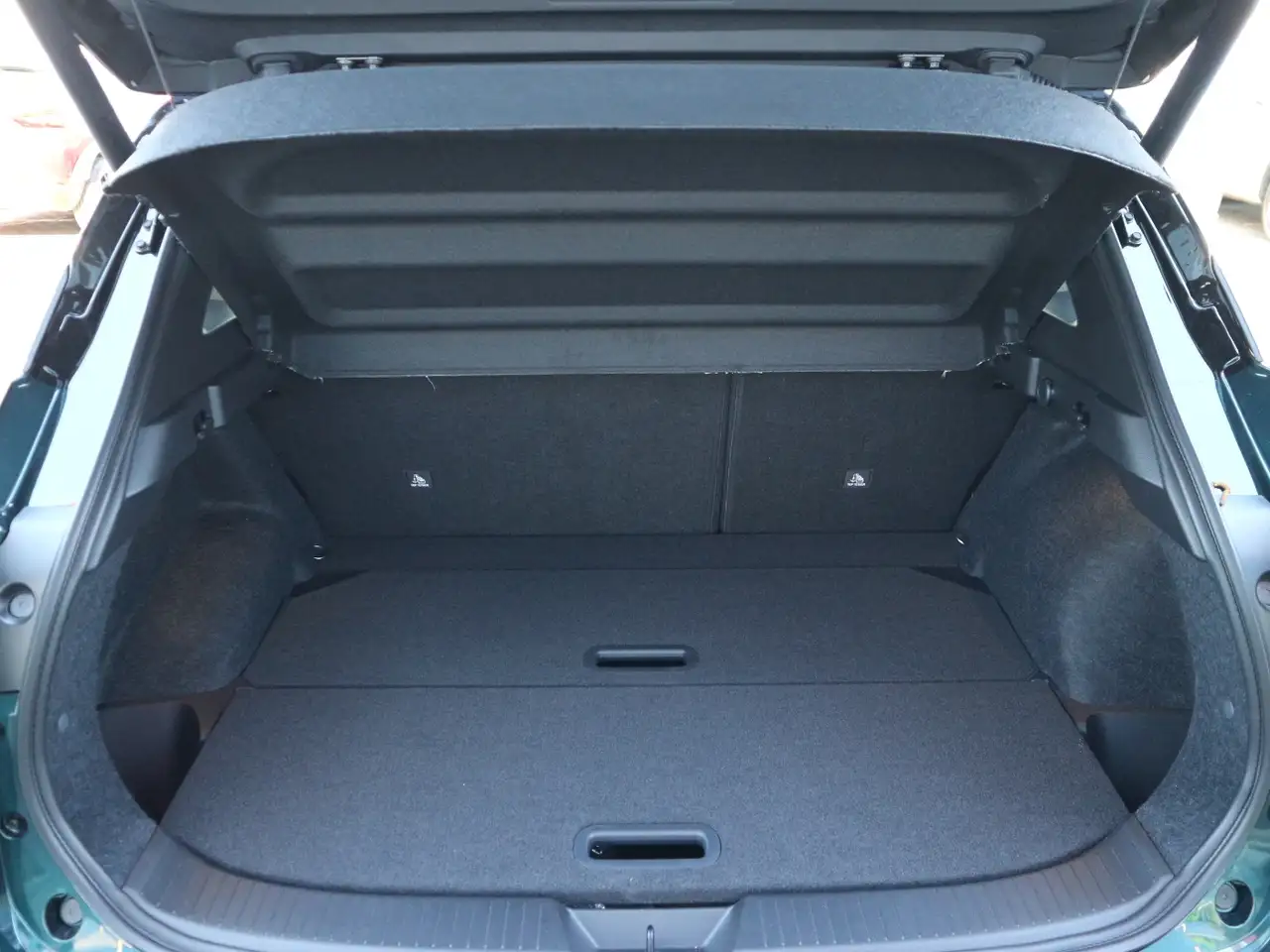 Nissan Qashqai 1.3DIG-T MHEV Tekna Pano+Bose+360°kamera 8