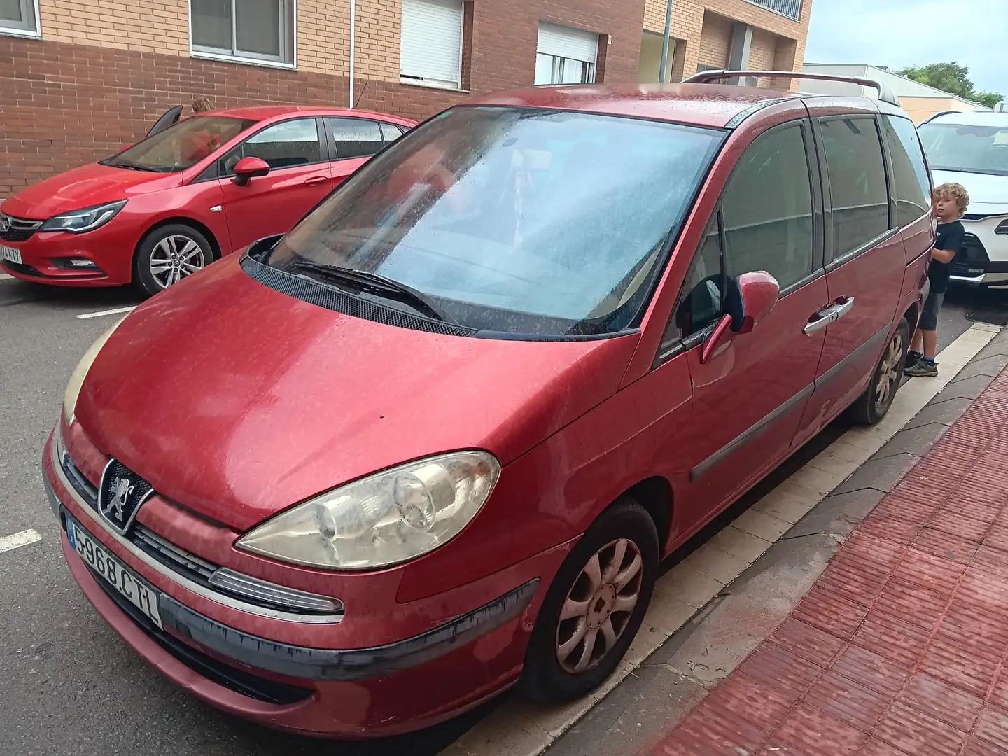 Peugeot 807 807 2.2 16v ST Rojo - 1