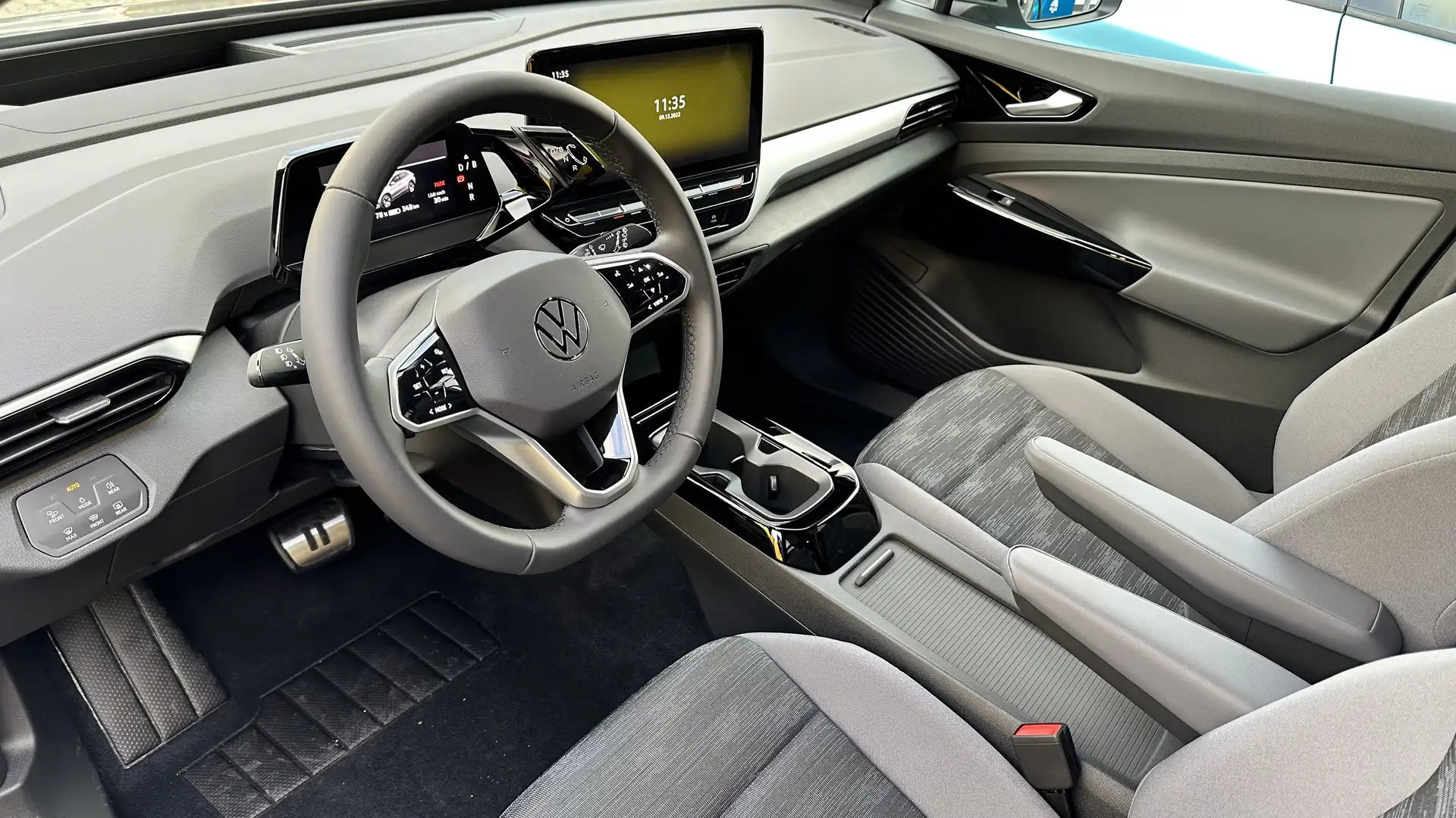 Volkswagen ID.4 Pro Perf. IQLight HUD AHK SHZ Travel Assist Серый - 1