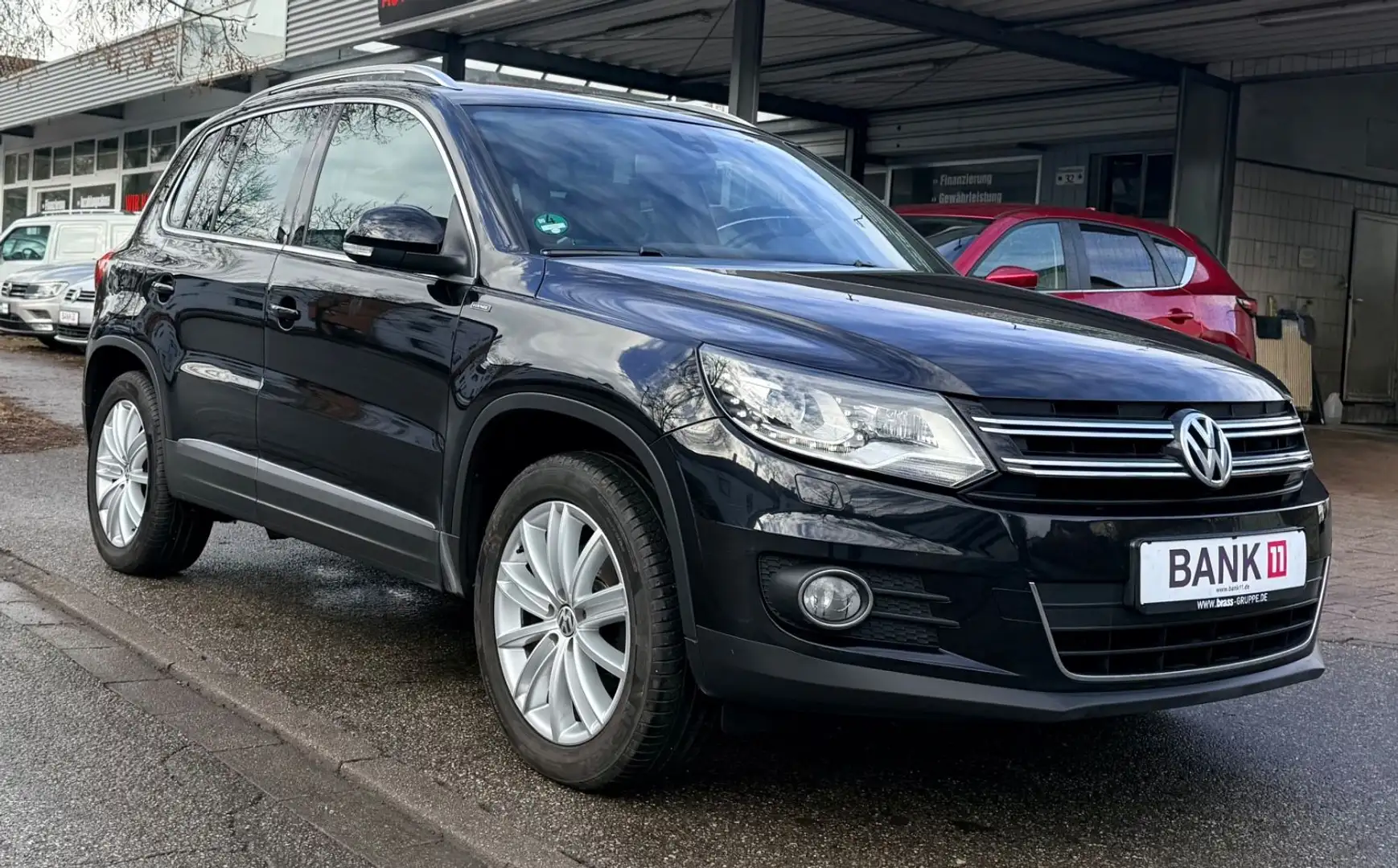 Volkswagen Tiguan Lounge Sport & Style 2.0 TDI DSG 4Motion Schwarz - 2