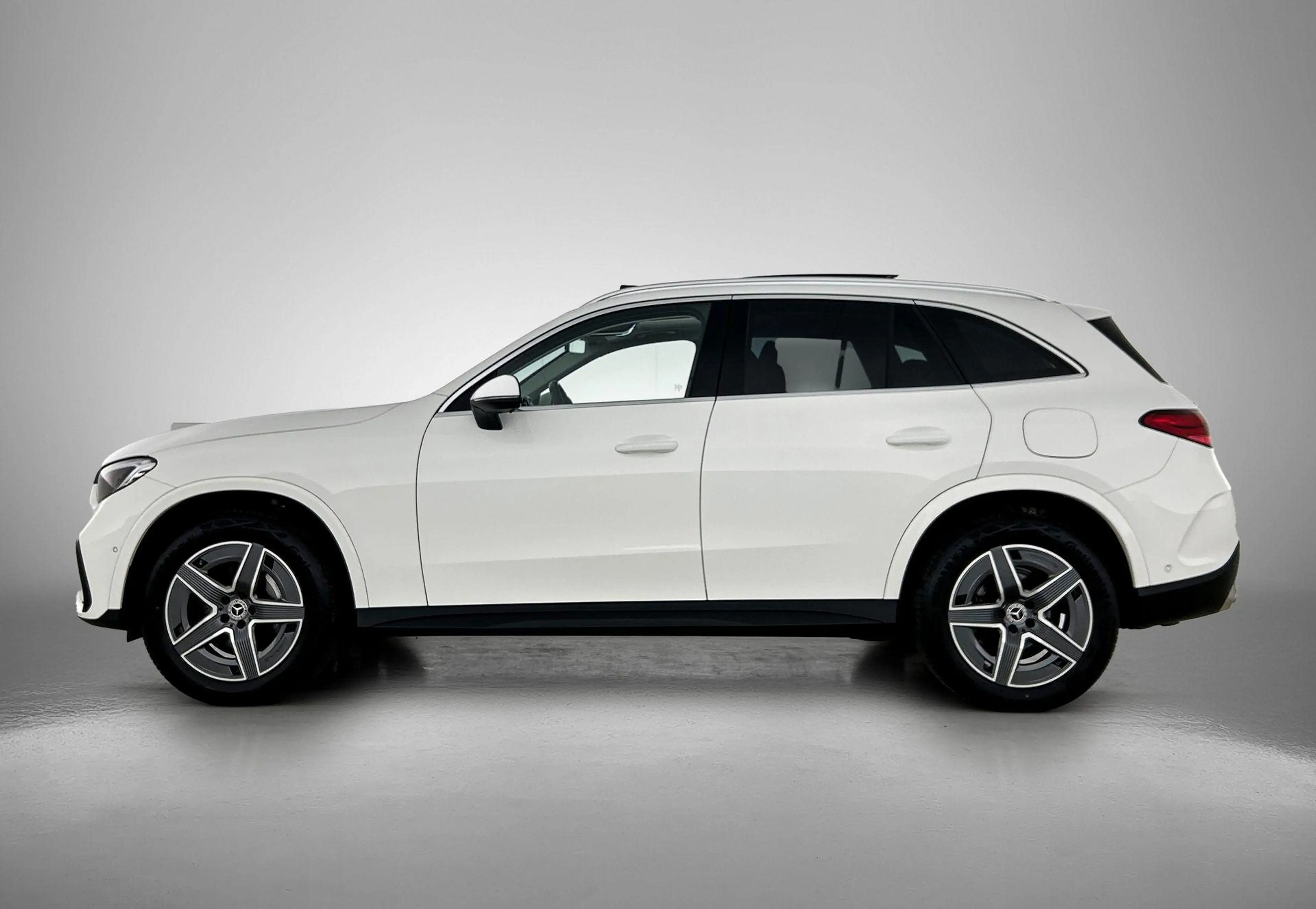 Mercedes-Benz GLC 300 DE 4MATIC SUV AMG Line | Panoramisch Dak | Trekhaa — photo 6