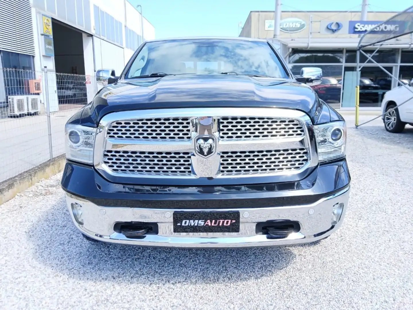 Dodge RAM 1500 5.7 GPL V8 Laramie Chrome N1 Nero - 2