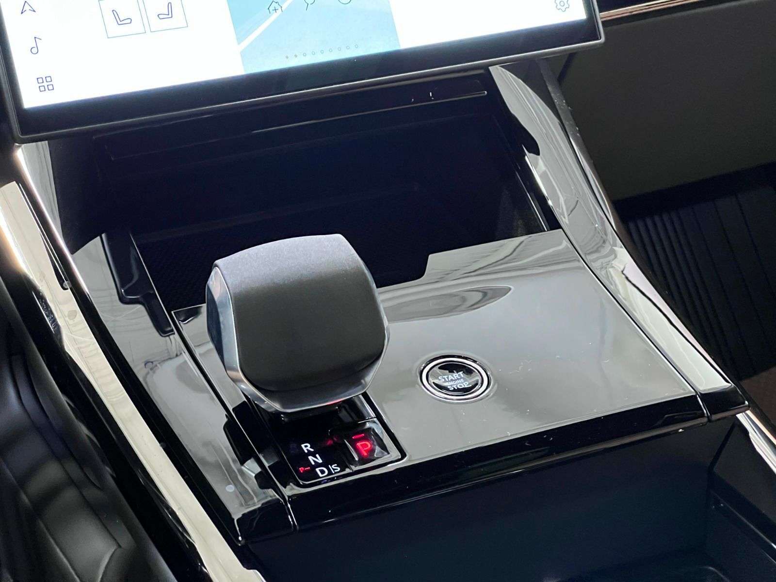 2026 Land Rover Range Rover Sport P400 DYNAMIC HSE thumb 20