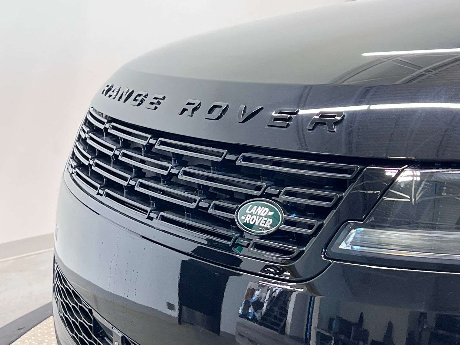 2026 Land Rover Range Rover Sport P400 DYNAMIC HSE thumb 11