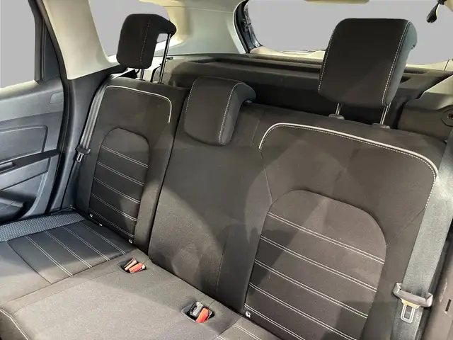 Dacia Duster view 14