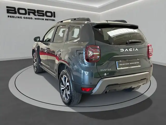 Dacia Duster view 3