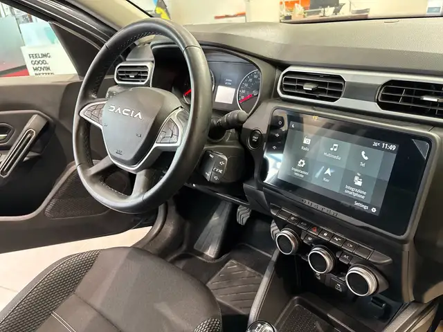Dacia Duster view 18