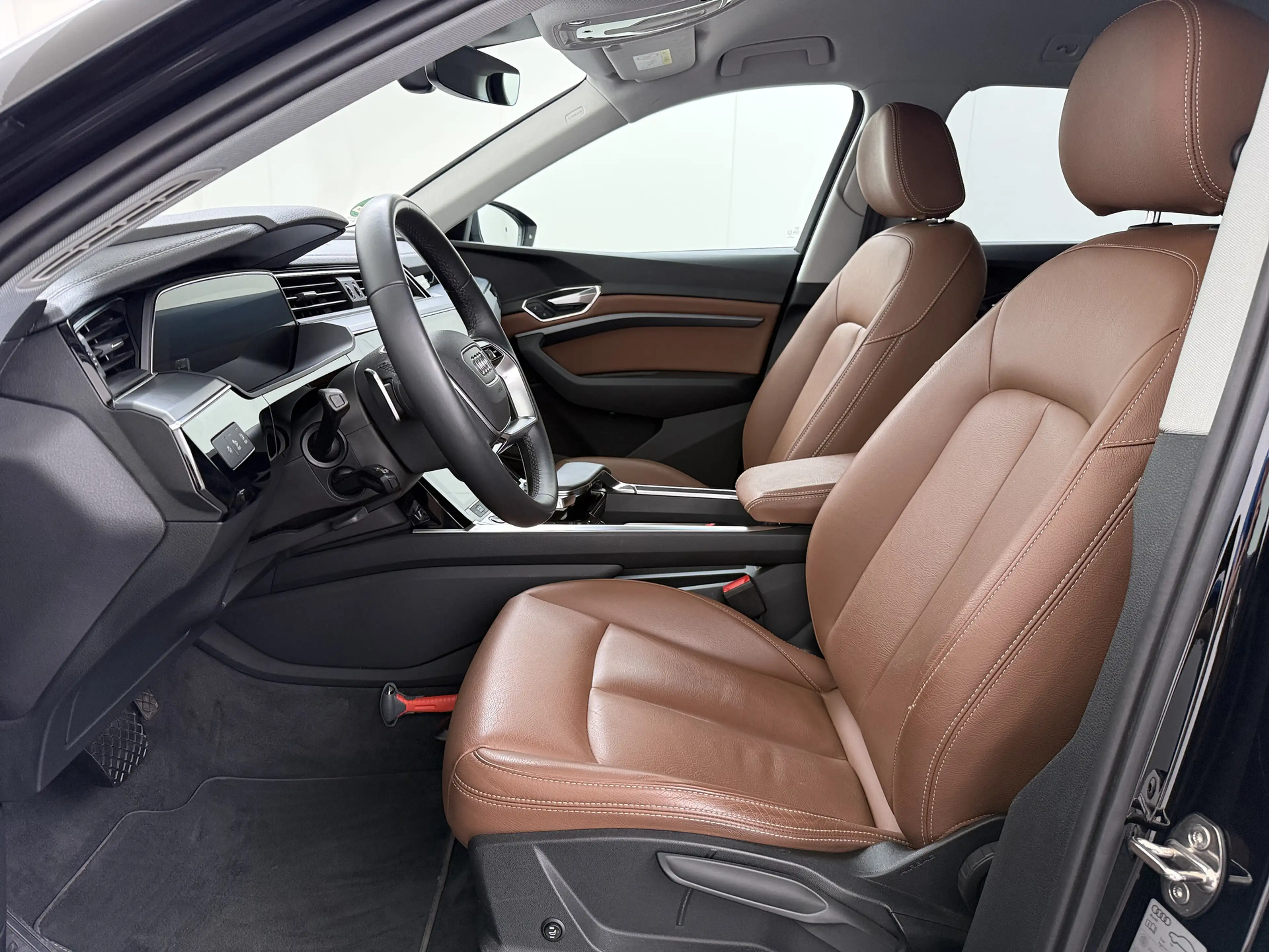 Audi e-tron 55 Quattro 408PK Edition 95kWh Leder+Verwarmd Trek — photo 11