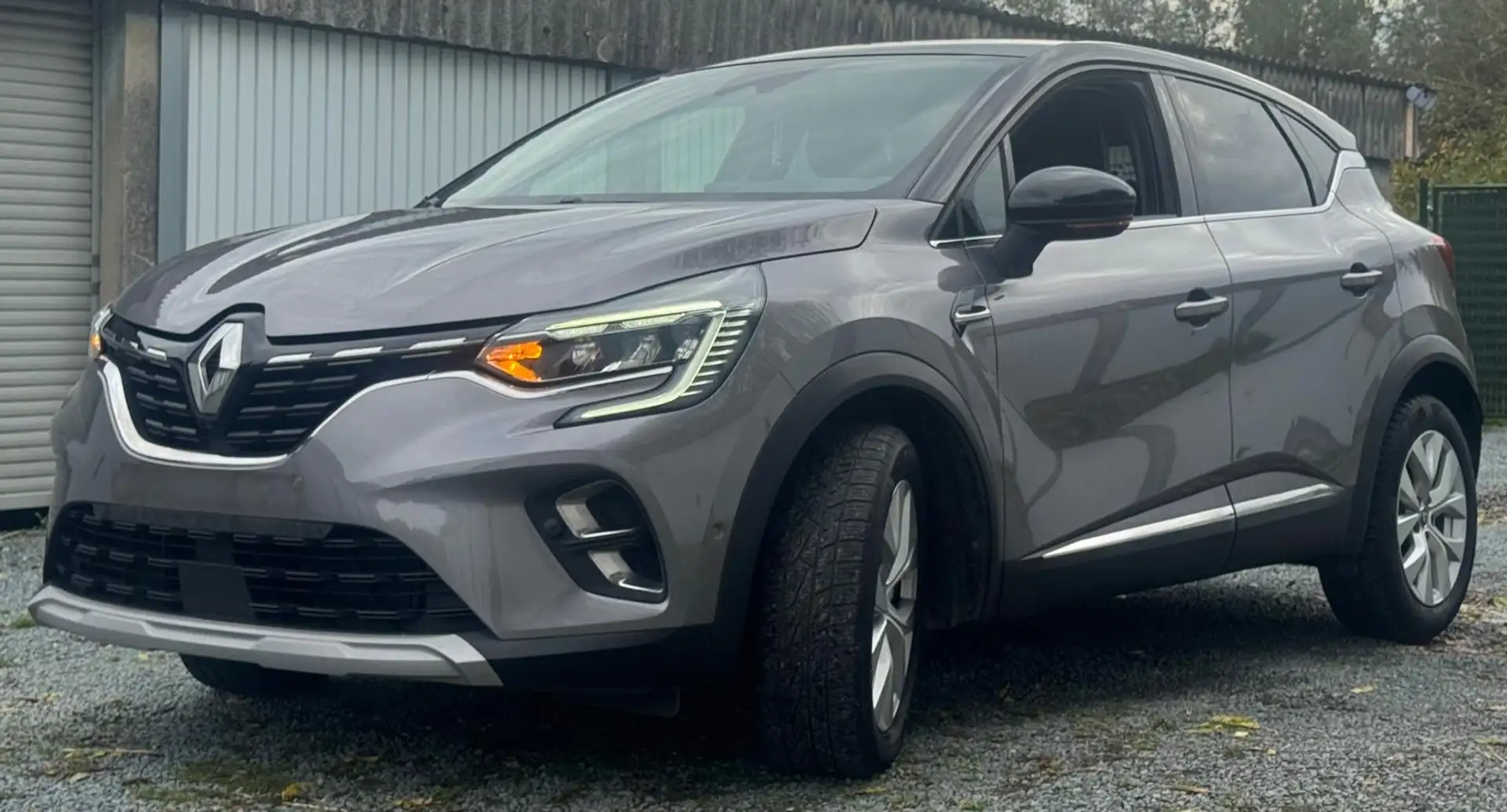 Renault Captur 1.33 TCe Intens GPF EDC Zilver - 2