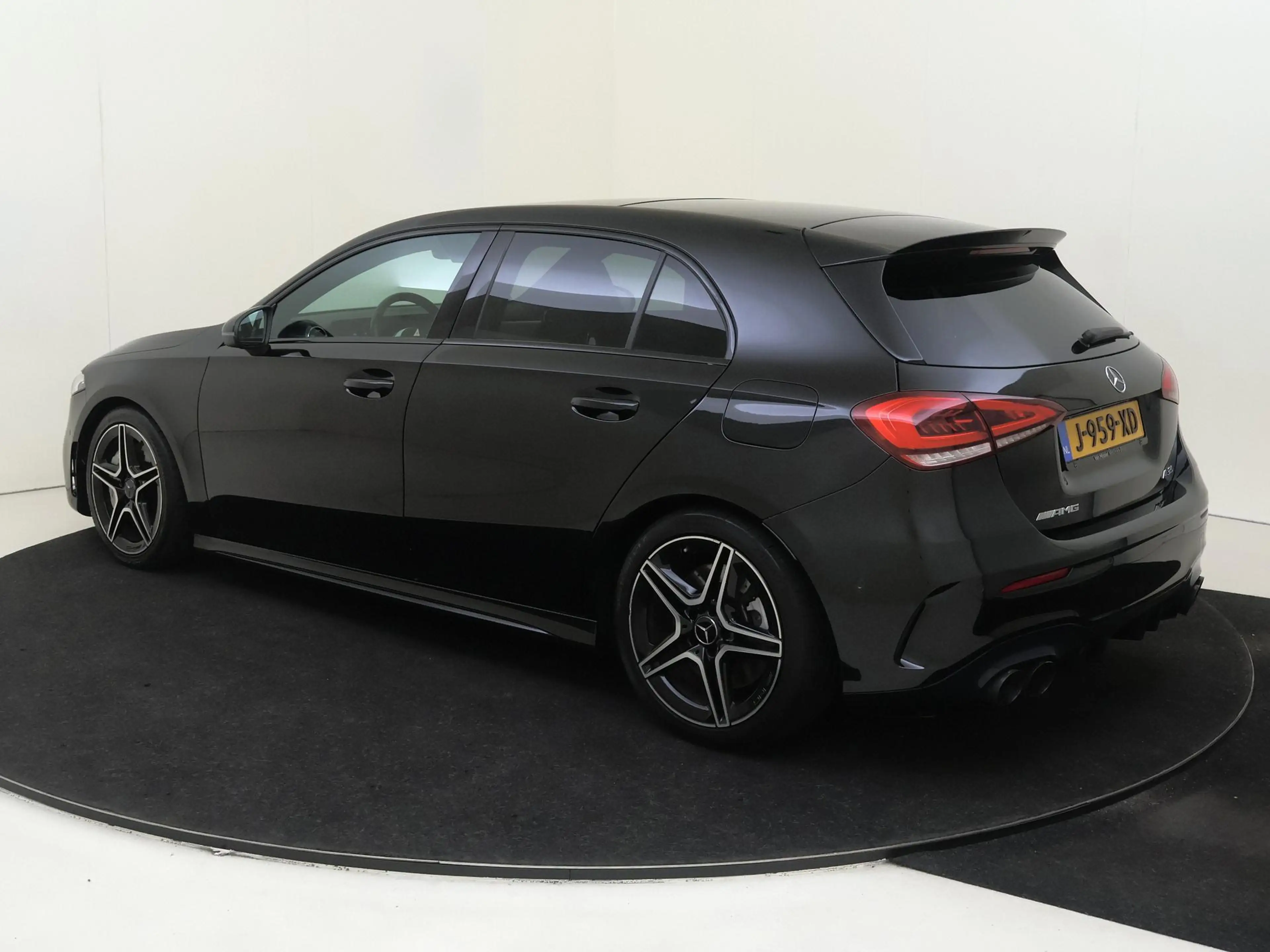 Mercedes-Benz A 35 AMG 4MATIC Edition 1 /Night-pakket /Panoramadak — photo 6