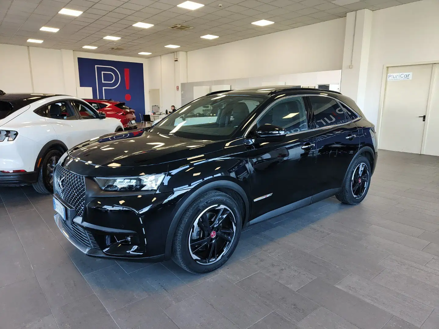 DS Automobiles DS 7 Crossback E-Tense Plug In Hybrid Performace Line Tetto 19” Noir - 1