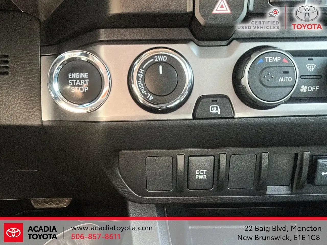 Toyota Tacoma снимка Toyota Tacoma