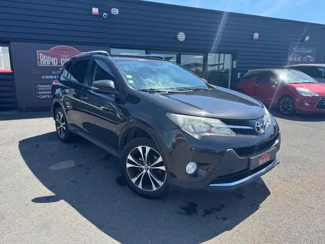 Toyota RAV4 - 124cv - D-4D FAP 4x2 Stop \u0026 Start Business PHASE 1, GARANTIE 6 MOIS.