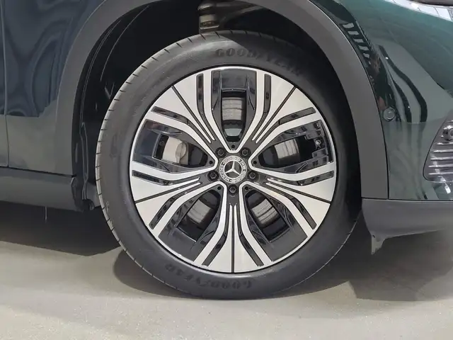 Mercedes-Benz Eqe view 8